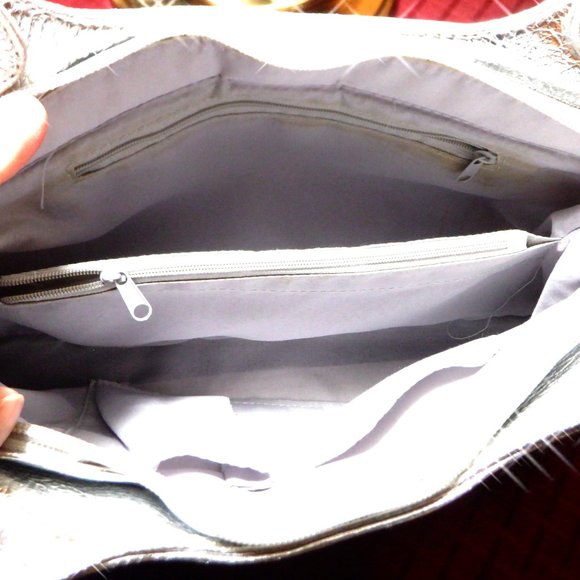 Ideal, Clean ~~~ HAND BAG ~~~ Zippered Top Closure - Picture 3 of 3